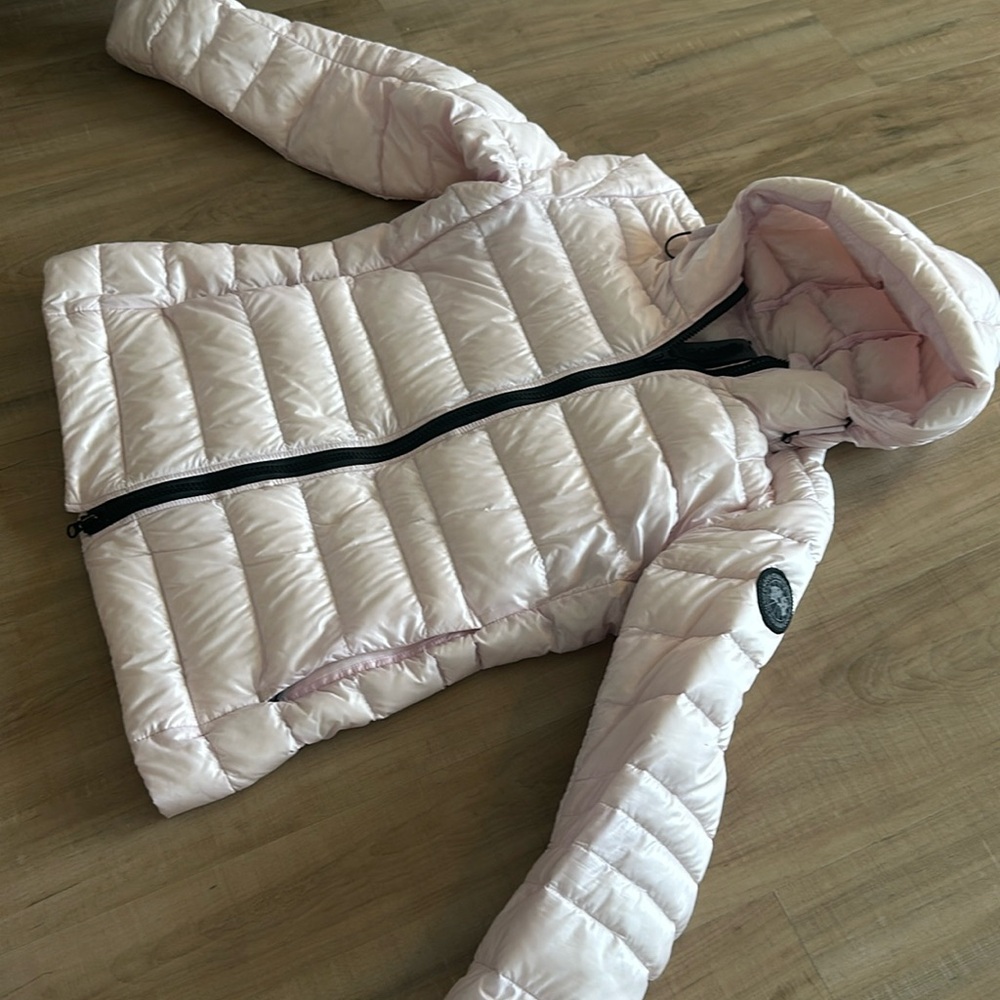 Women’s Canada goose winter jacket